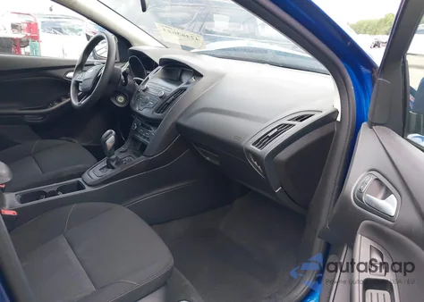 2018 Ford Focus Se z USA, uszkodzony, nr VIN 1FADP3FE8JL238024